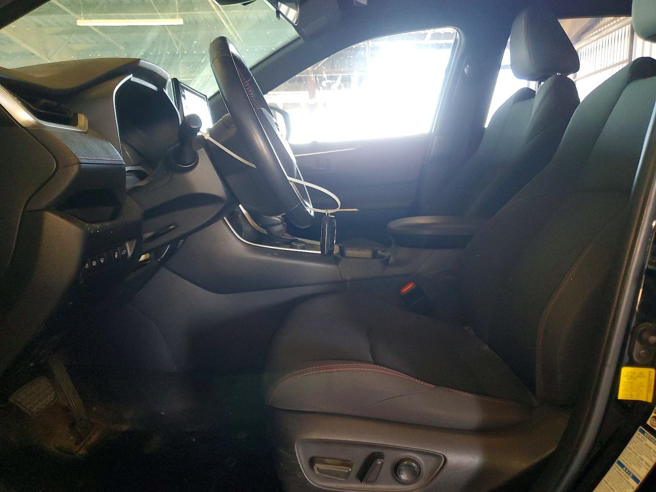 2021 TOYOTA RAV4 PRIME SE photo 7