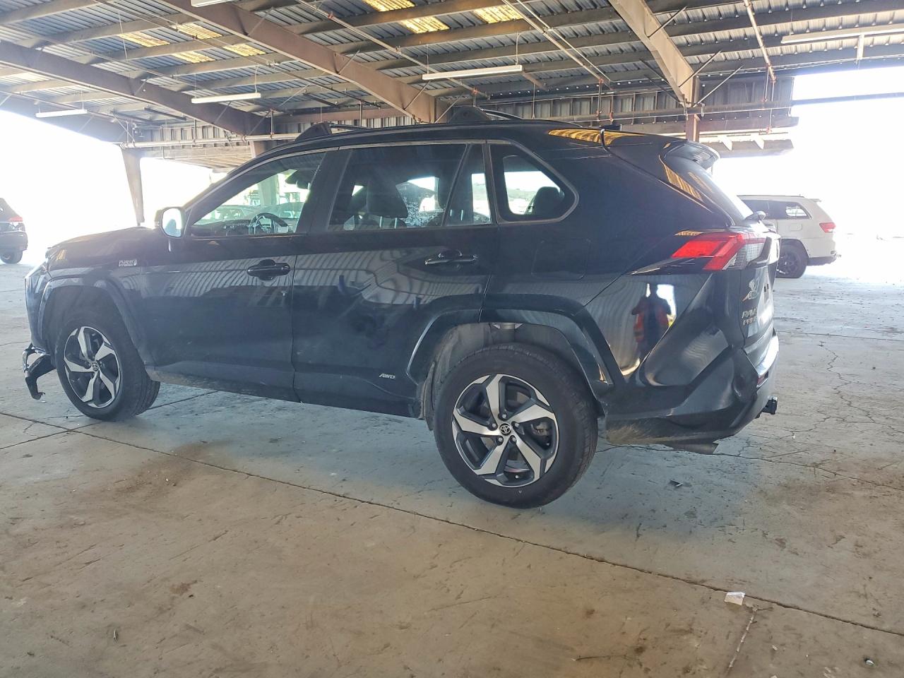 2021 TOYOTA RAV4 PRIME SE photo 2
