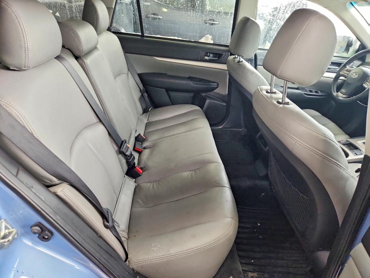 2012 SUBARU OUTBACK 2.5I PREMIUM photo 11