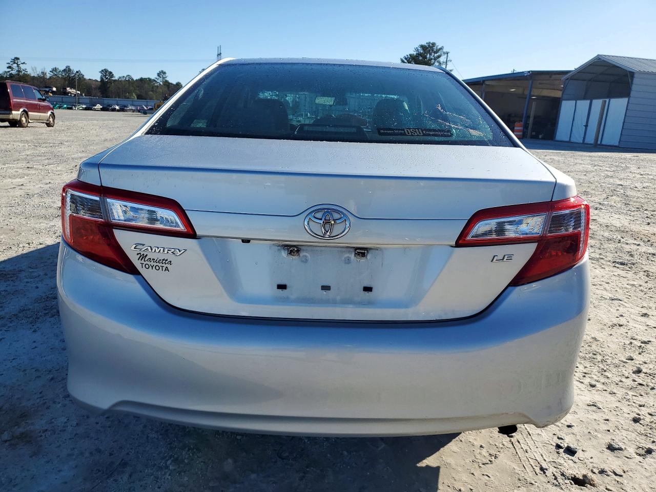 2014 TOYOTA CAMRY LE photo 11