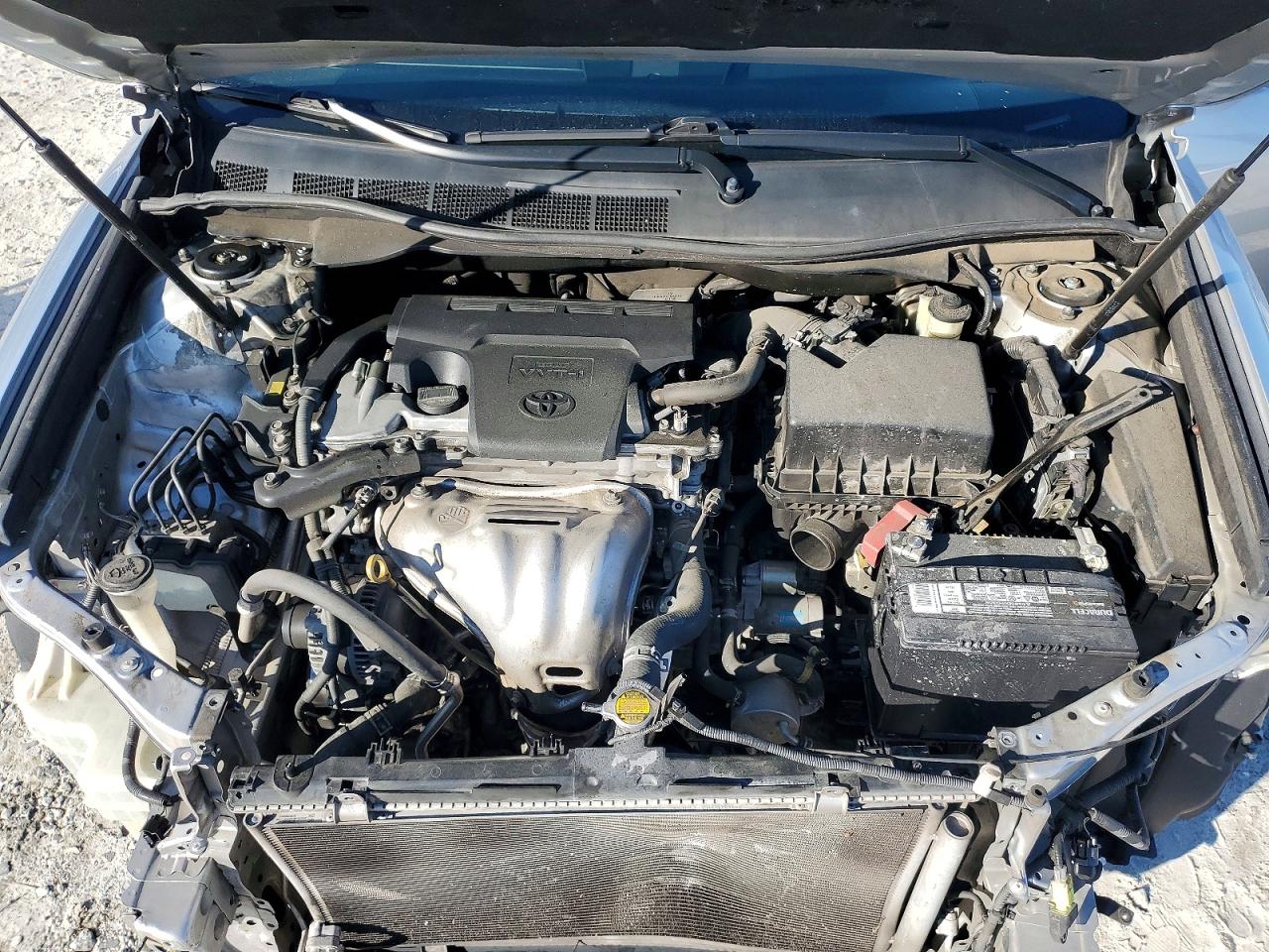 2014 TOYOTA CAMRY LE photo 21