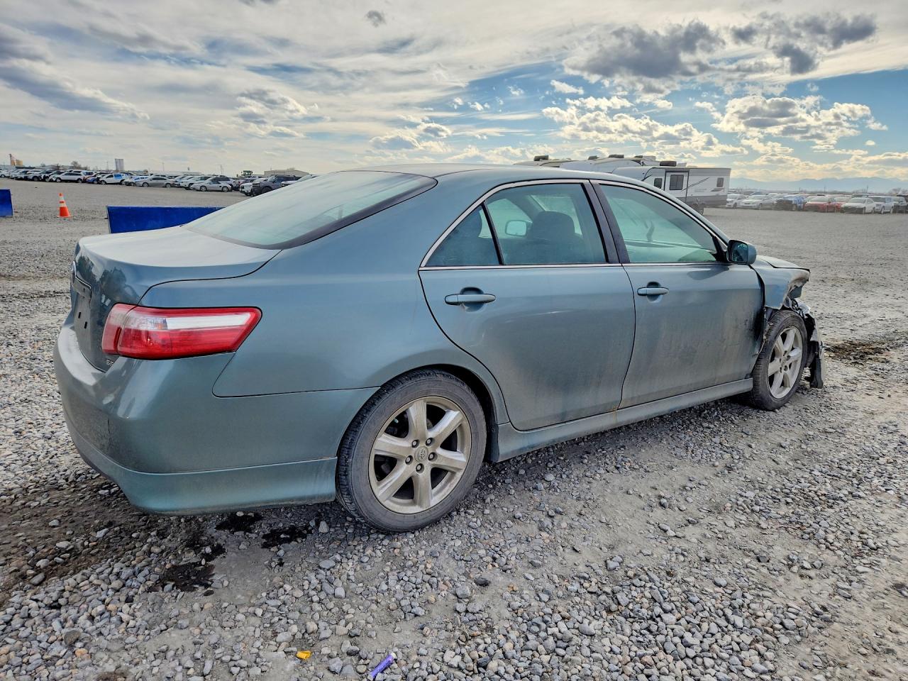 2008 TOYOTA CAMRY SE photo 3
