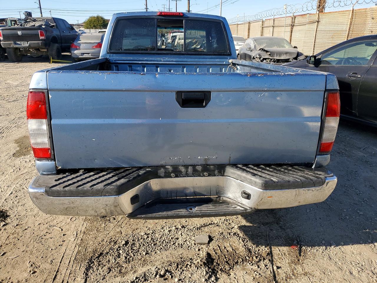 1999 NISSAN FRONTIER photo 11