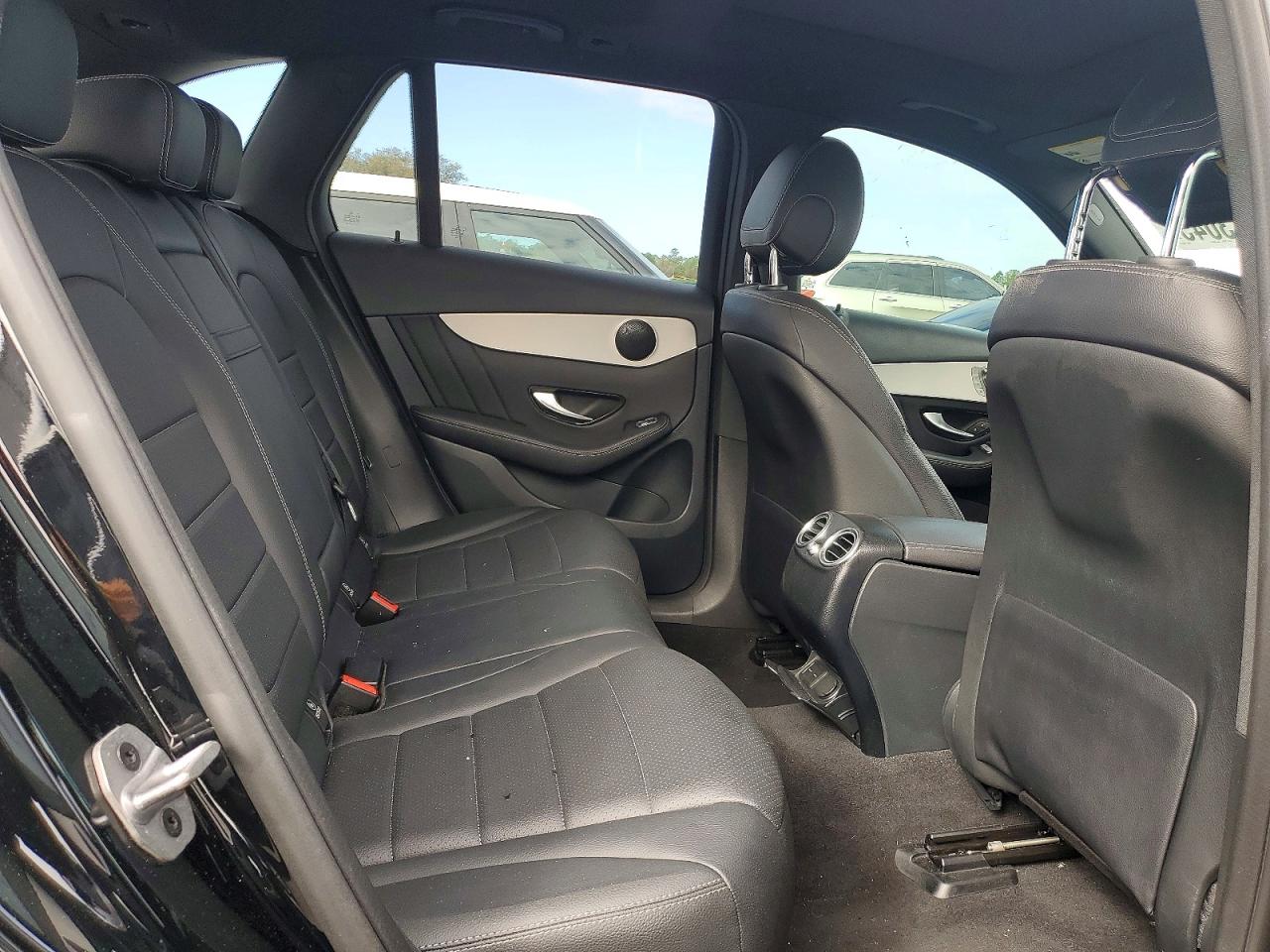 2022 MERCEDES-BENZ GLC 300 photo 31