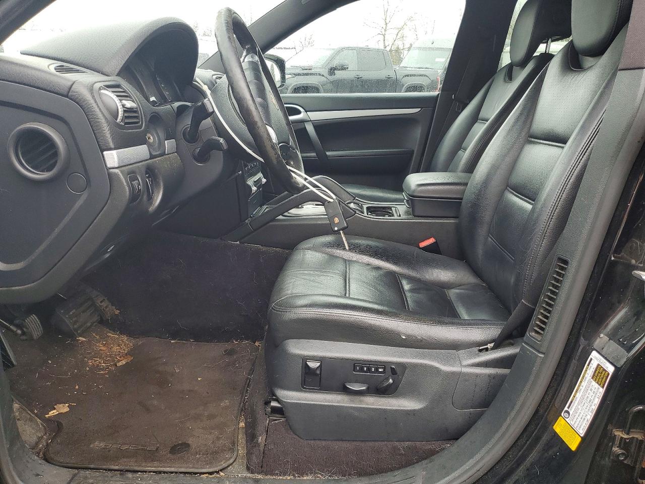 2009 PORSCHE CAYENNE photo 7