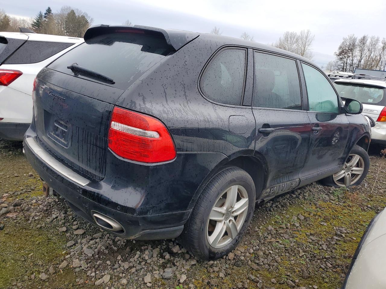 2009 PORSCHE CAYENNE photo 3