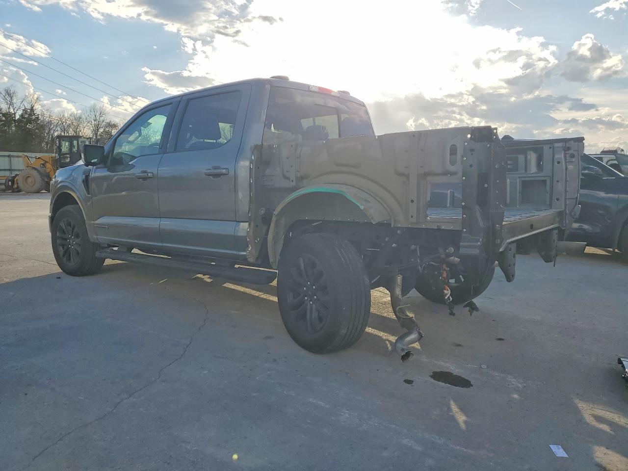 2024 FORD F150 LARIAT photo 3
