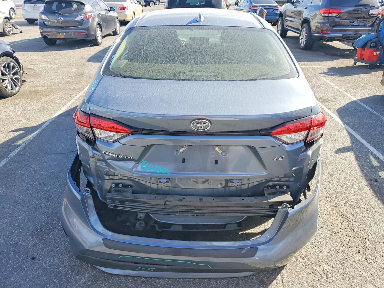 2022 TOYOTA COROLLA LE photo 16