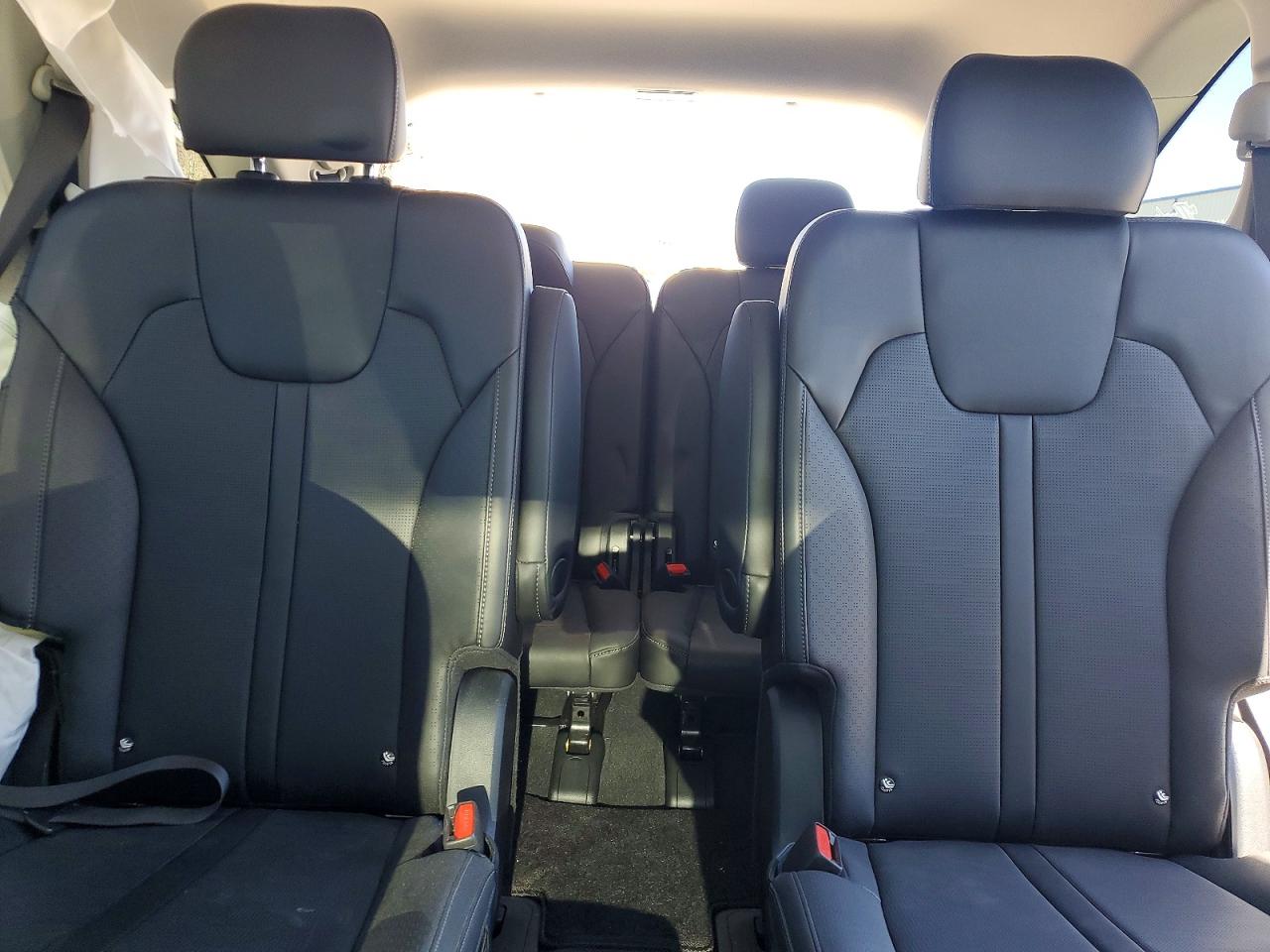 2024 KIA SORENTO EX photo 19