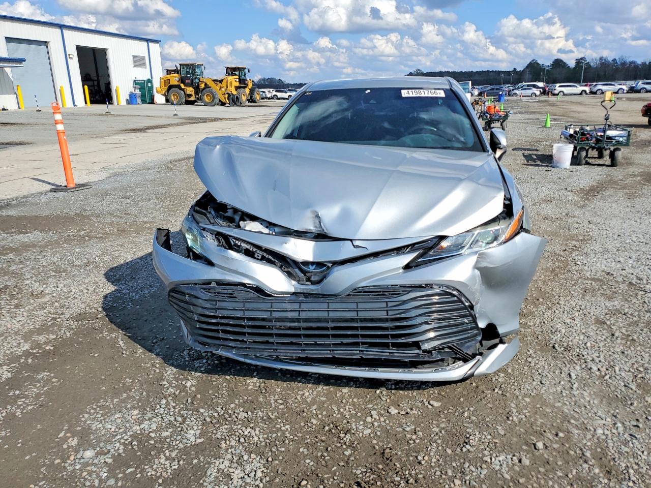 2020 TOYOTA CAMRY LE photo 9