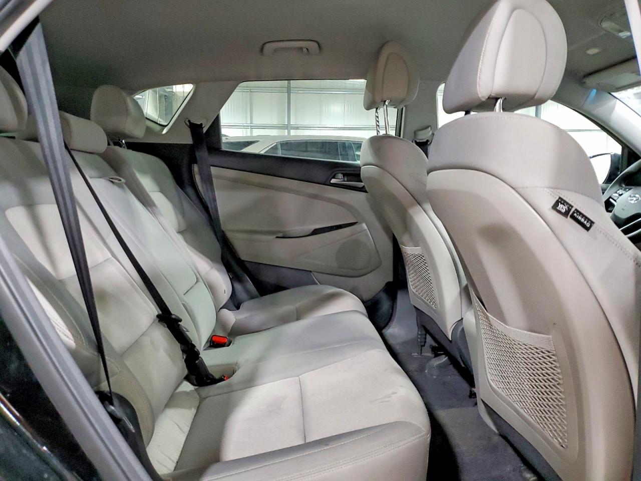 2017 HYUNDAI TUCSON SE photo 11