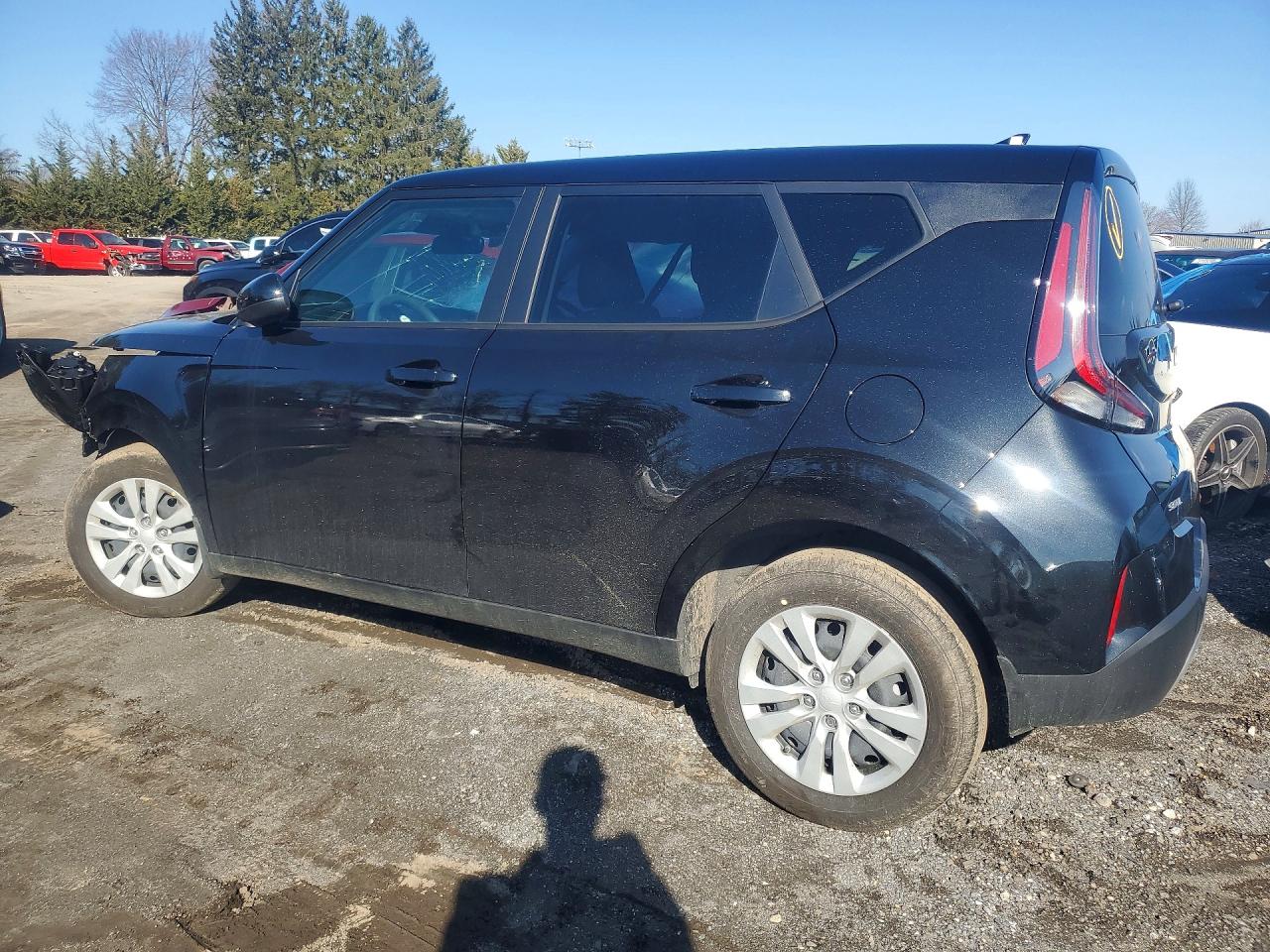 2025 KIA SOUL LX photo 4