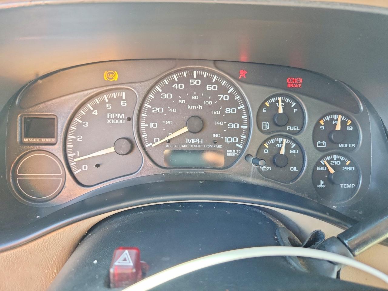 2002 GMC YUKON XL K1500 photo 9