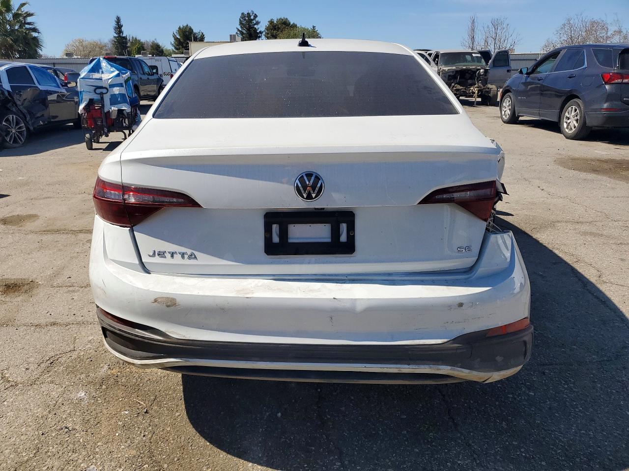 2024 VOLKSWAGEN JETTA SE photo 11