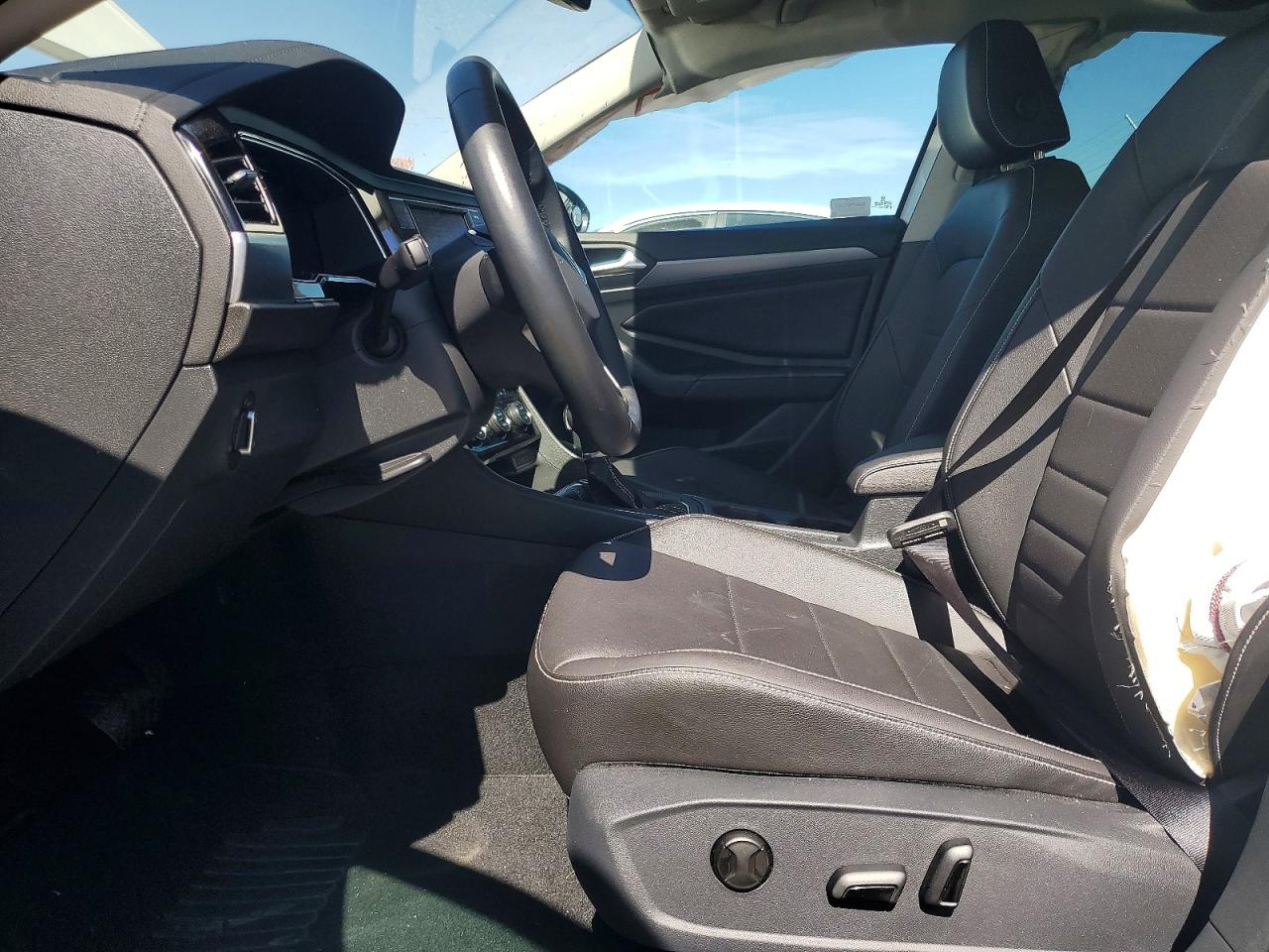 2024 VOLKSWAGEN JETTA SE photo 13