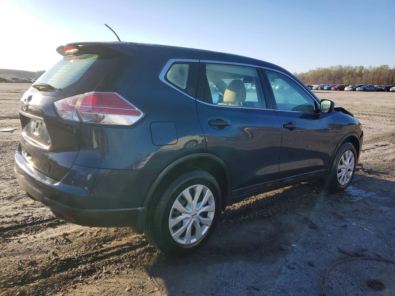 2016 NISSAN ROGUE S photo 5