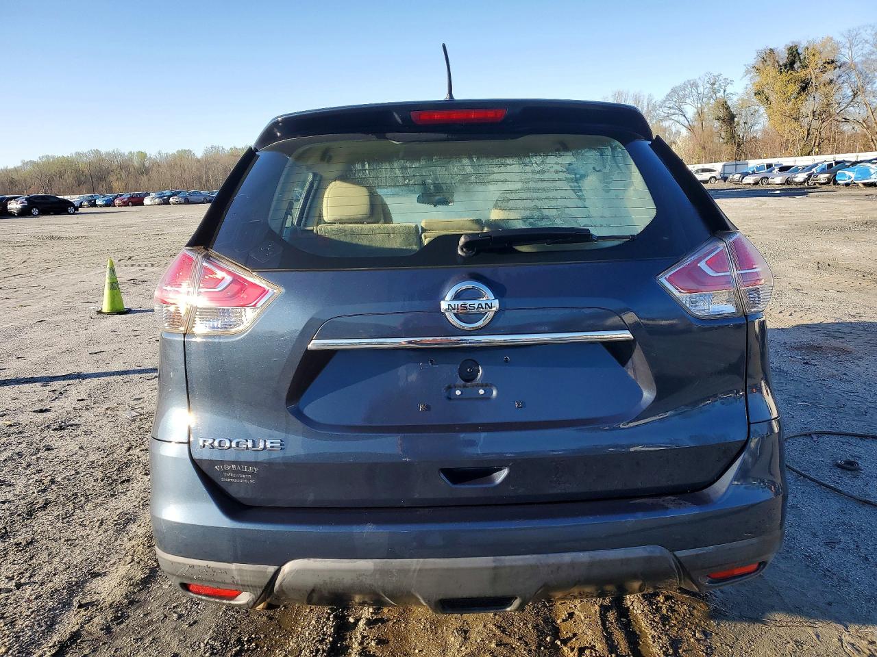 2016 NISSAN ROGUE S photo 11