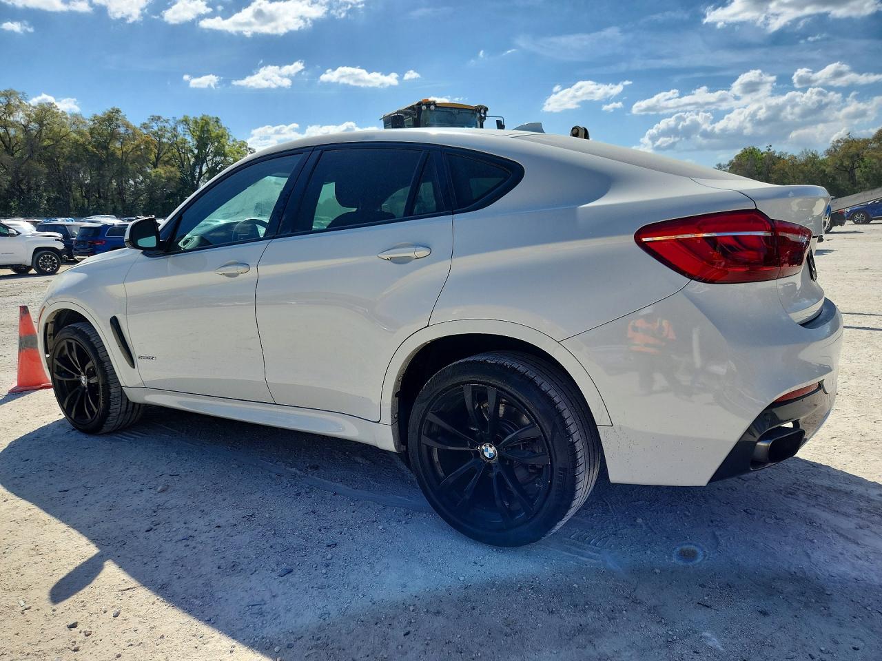 2017 BMW X6 SDRIVE35I photo 2