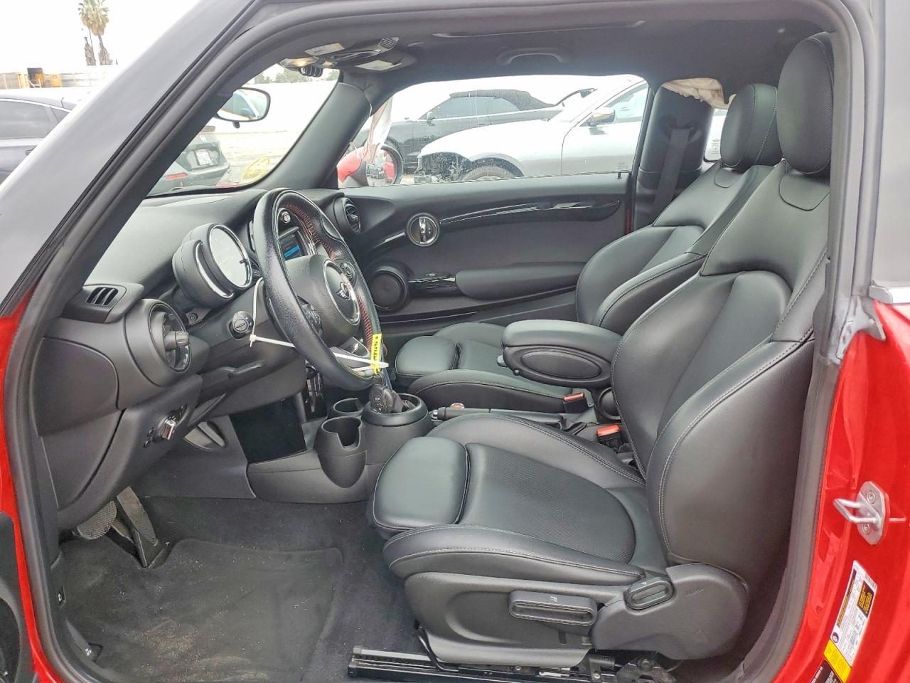 2019 MINI COOPER S photo 13