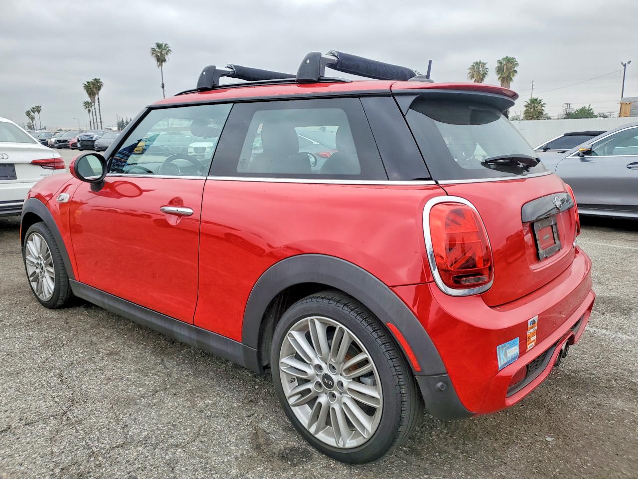 2019 MINI COOPER S photo 3