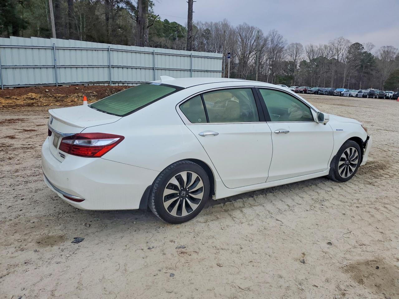 2017 HONDA ACCORD TOURING HYBRID photo 5
