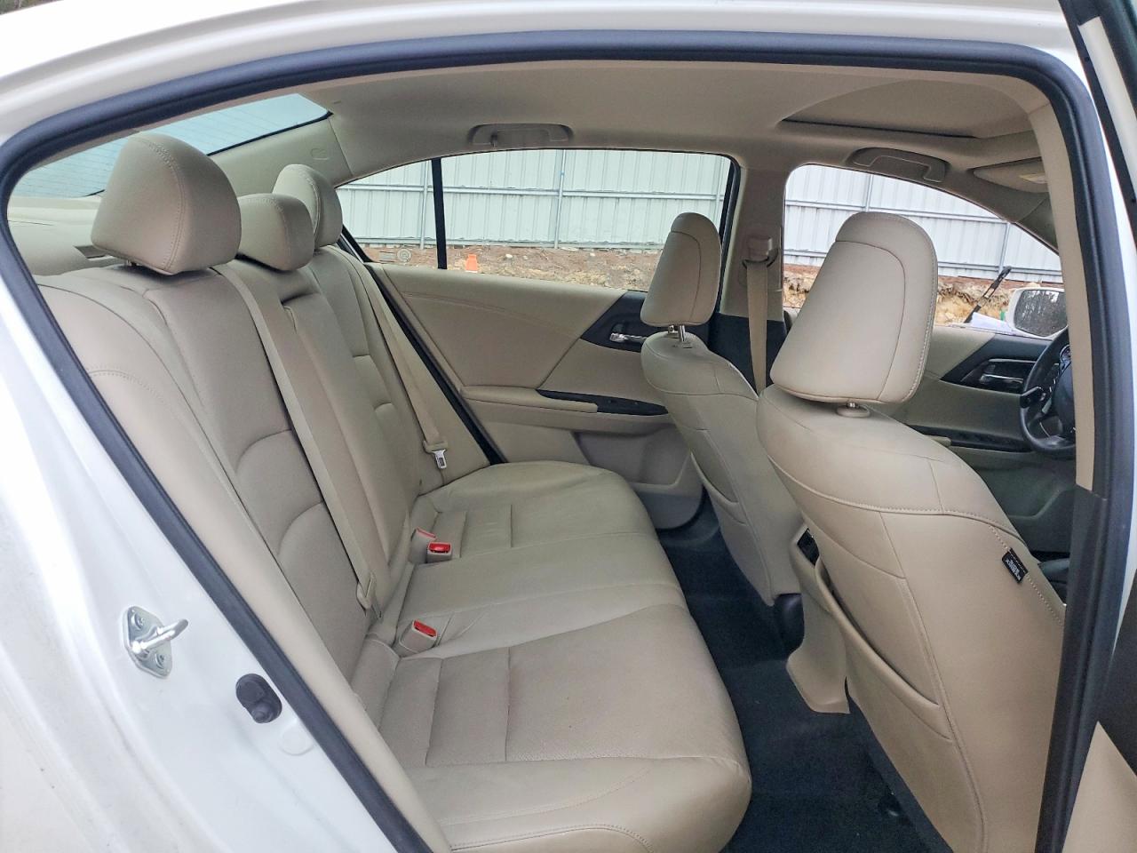 2017 HONDA ACCORD TOURING HYBRID photo 19