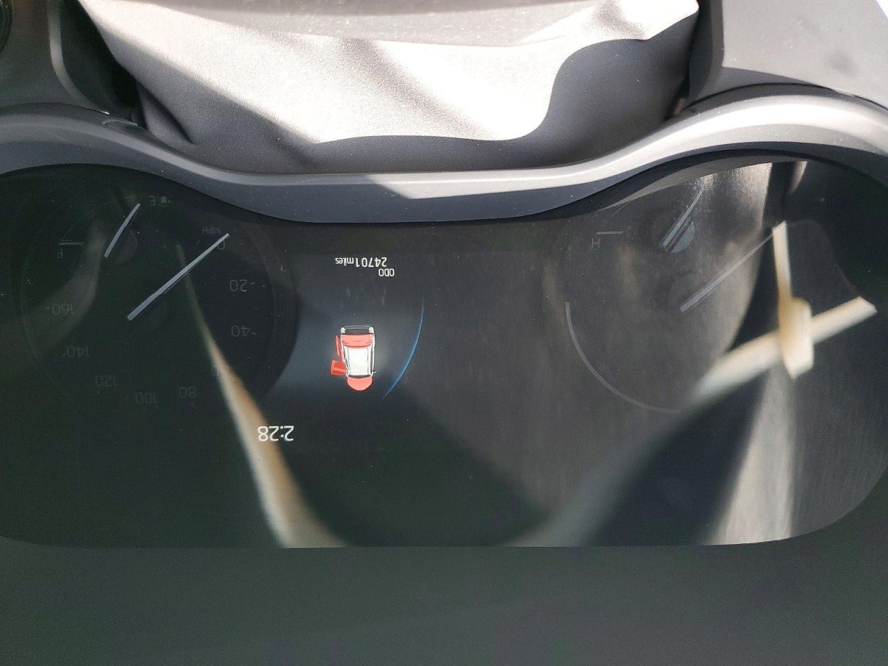 2025 TOYOTA SIENNA XLE 7-PASSENGER photo 25