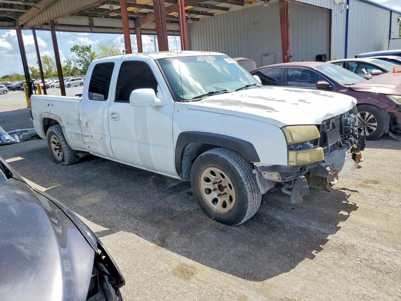 2004 CHEVROLET SILVERADO C1500 photo 4