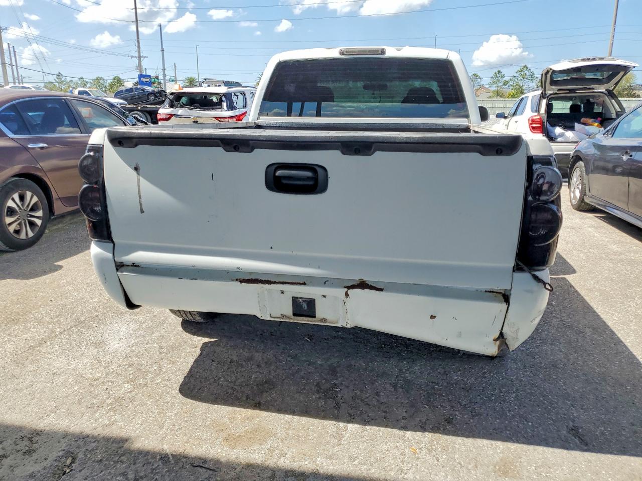 2004 CHEVROLET SILVERADO C1500 photo 6