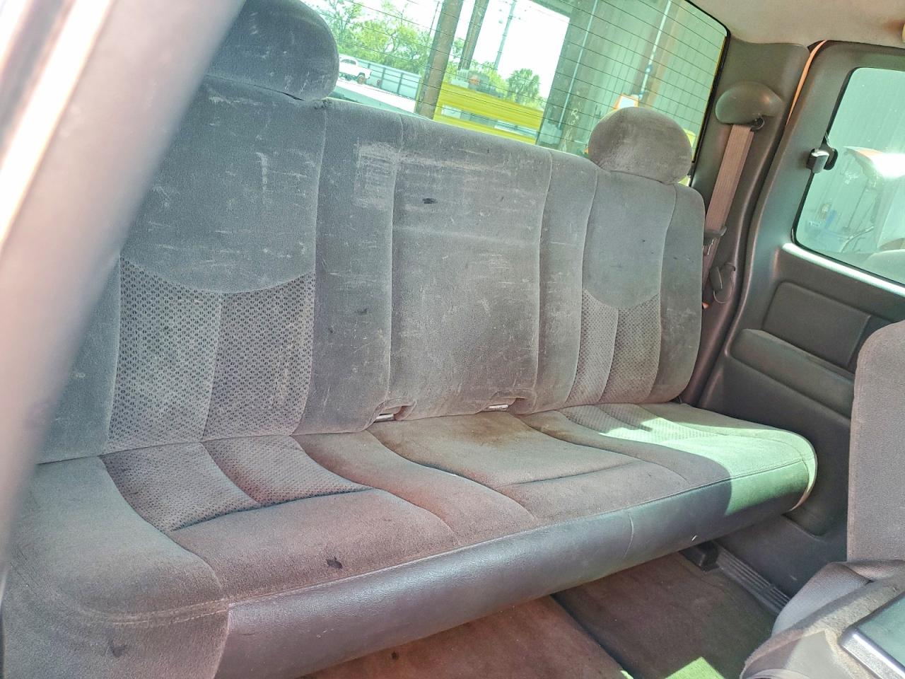2004 CHEVROLET SILVERADO C1500 photo 10