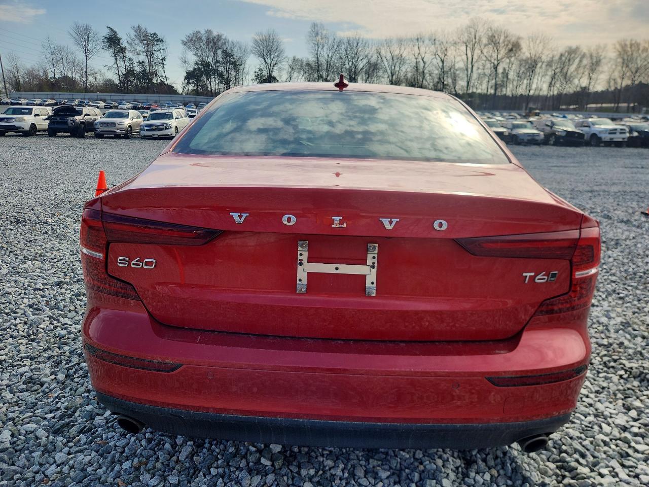 2019 VOLVO S60 T6 MOMENTUM photo 6