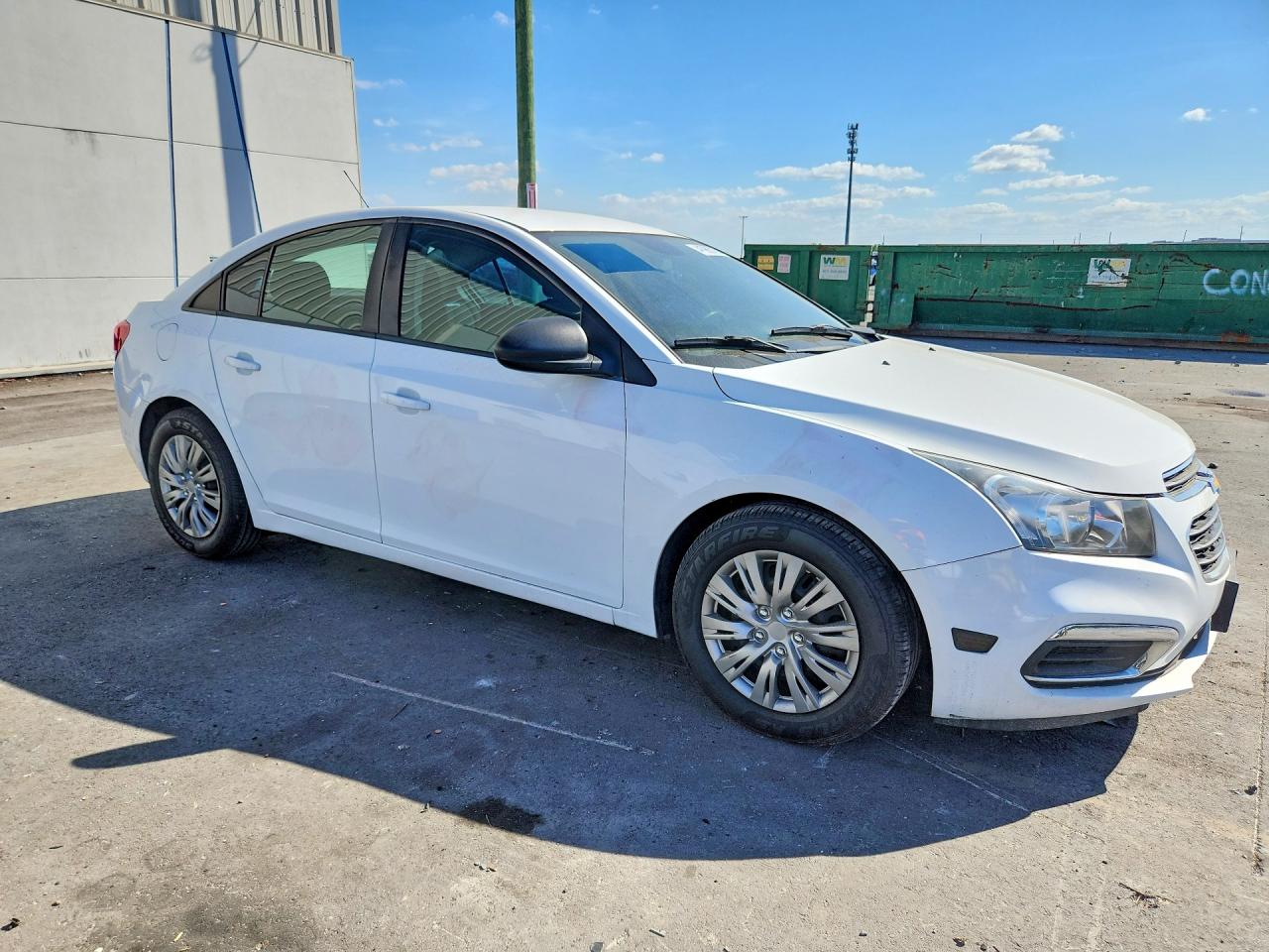 2015 CHEVROLET CRUZE LS photo 4