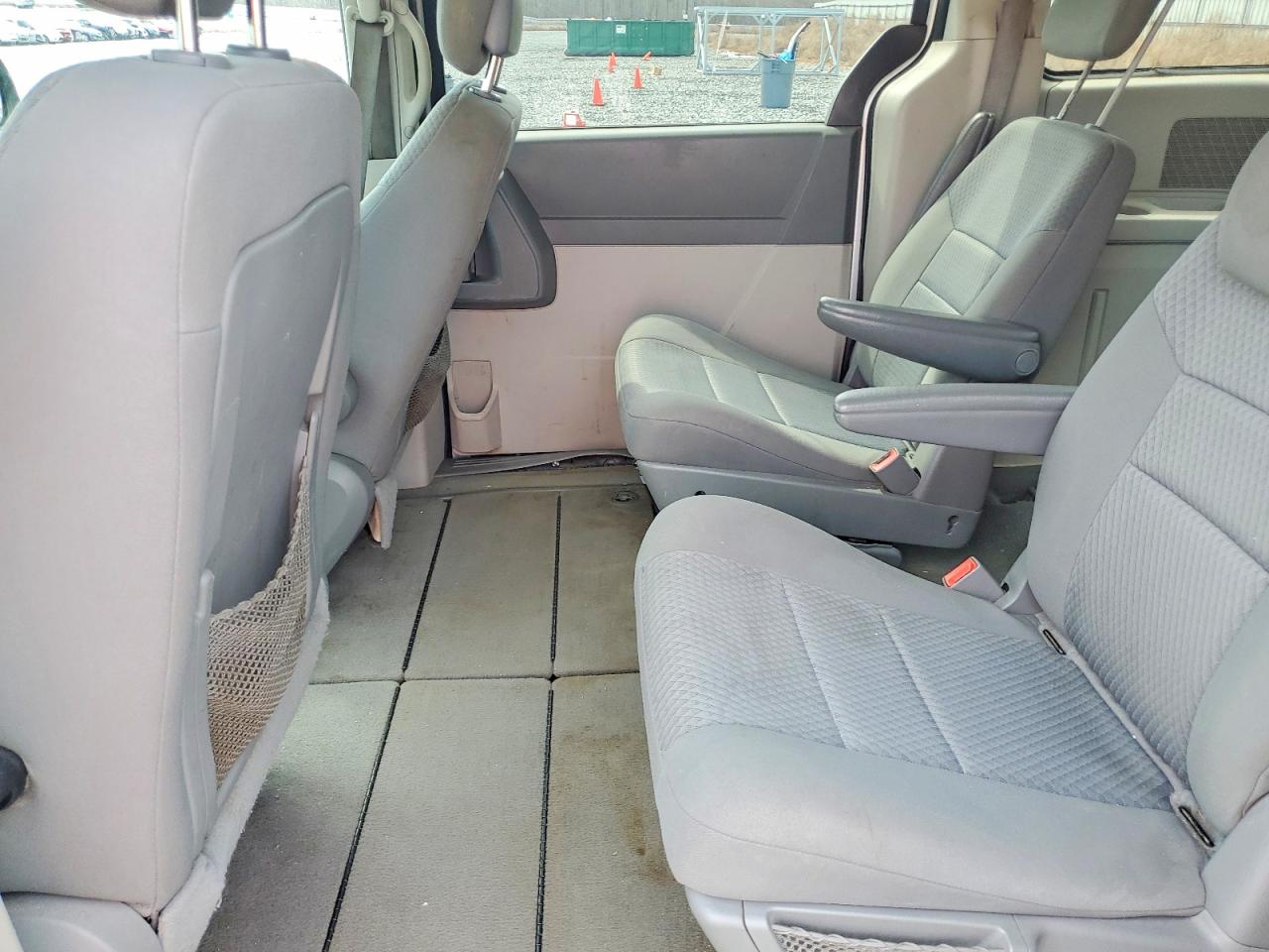 2010 DODGE GRAND CARAVAN SE photo 11