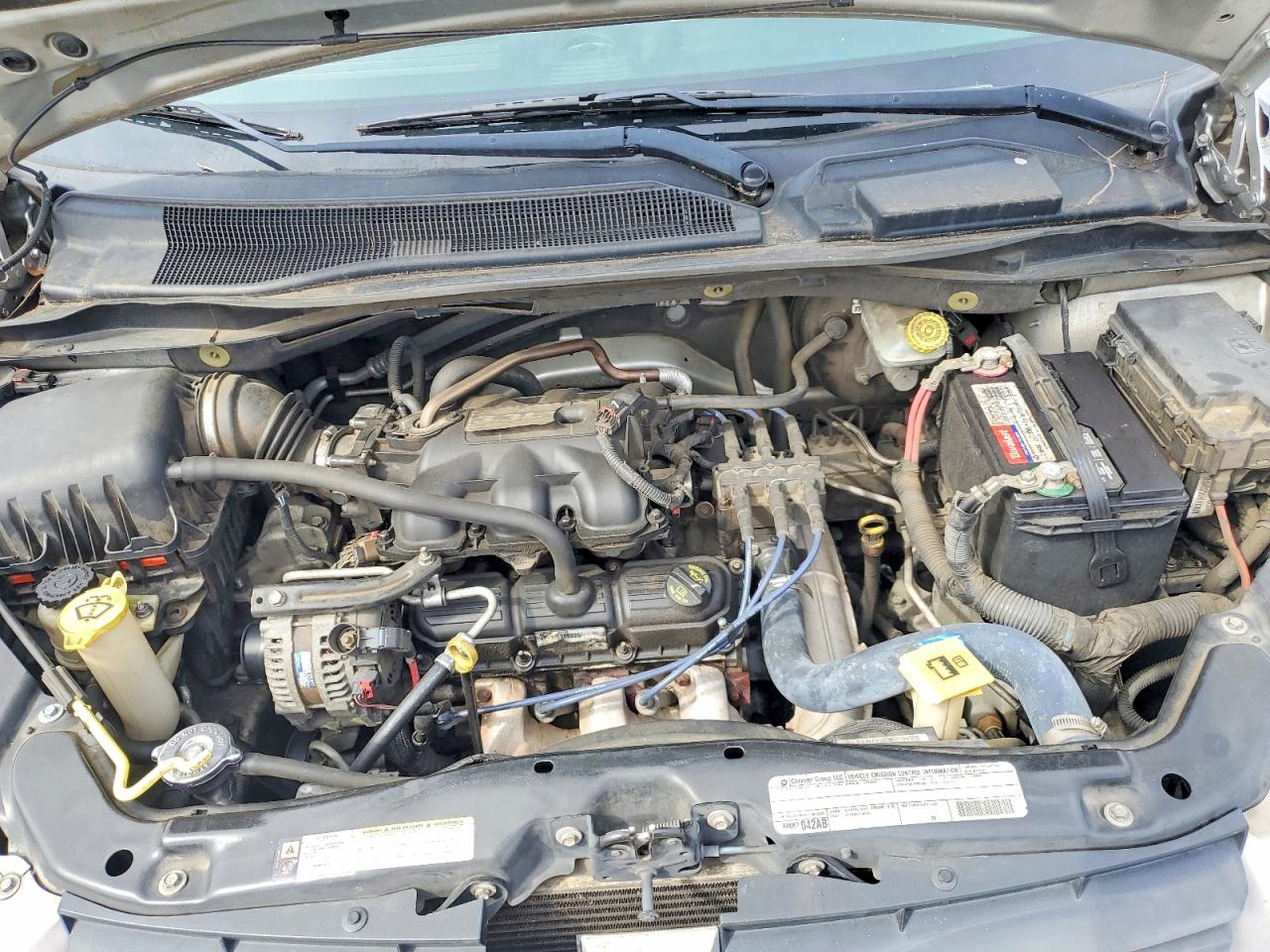 2010 DODGE GRAND CARAVAN SE photo 12
