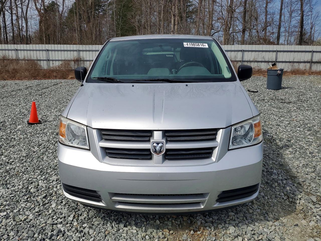 2010 DODGE GRAND CARAVAN SE photo 5
