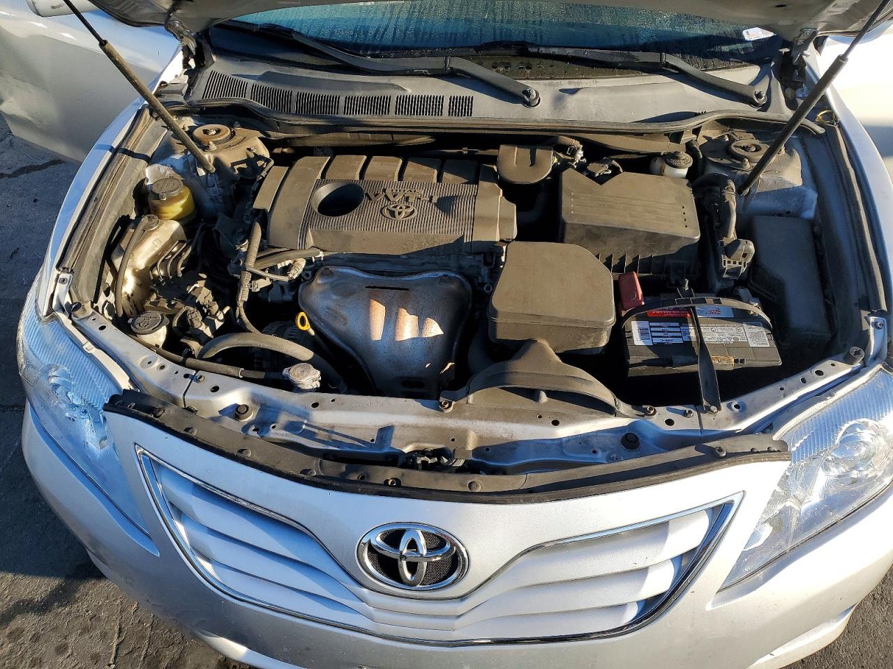 2011 TOYOTA CAMRY LE photo 21