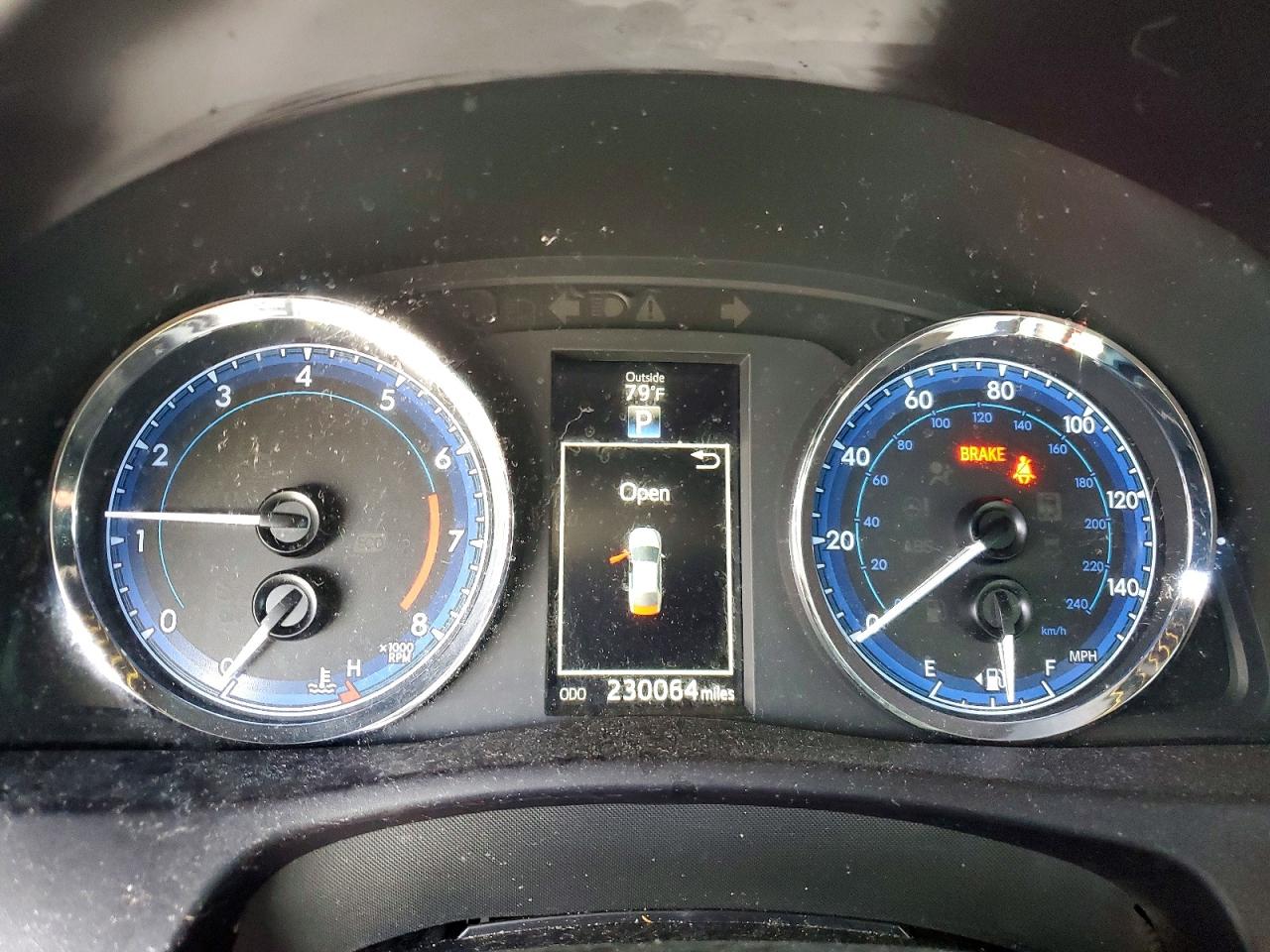 2018 TOYOTA COROLLA SE photo 9