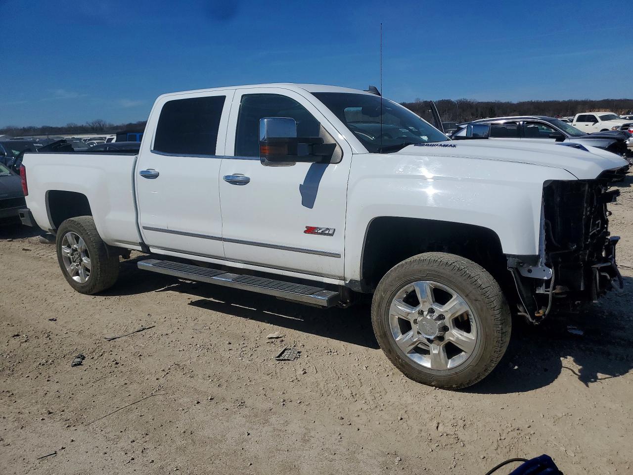 2017 CHEVROLET SILVERADO K2500 HEAVY DUTY LTZ photo 7
