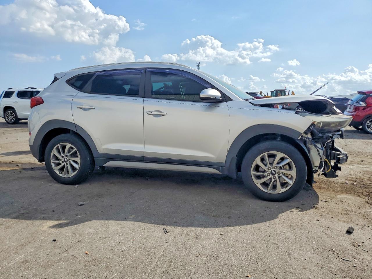 2018 HYUNDAI TUCSON SEL PLUS photo 7