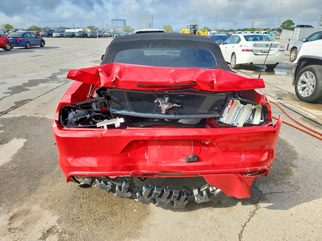 2016 FORD MUSTANG photo 11