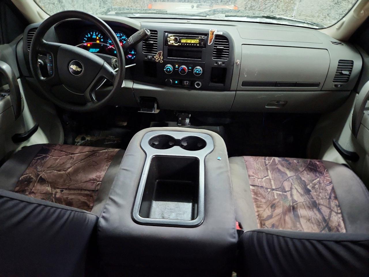 2010 CHEVROLET SILVERADO K1500 photo 15