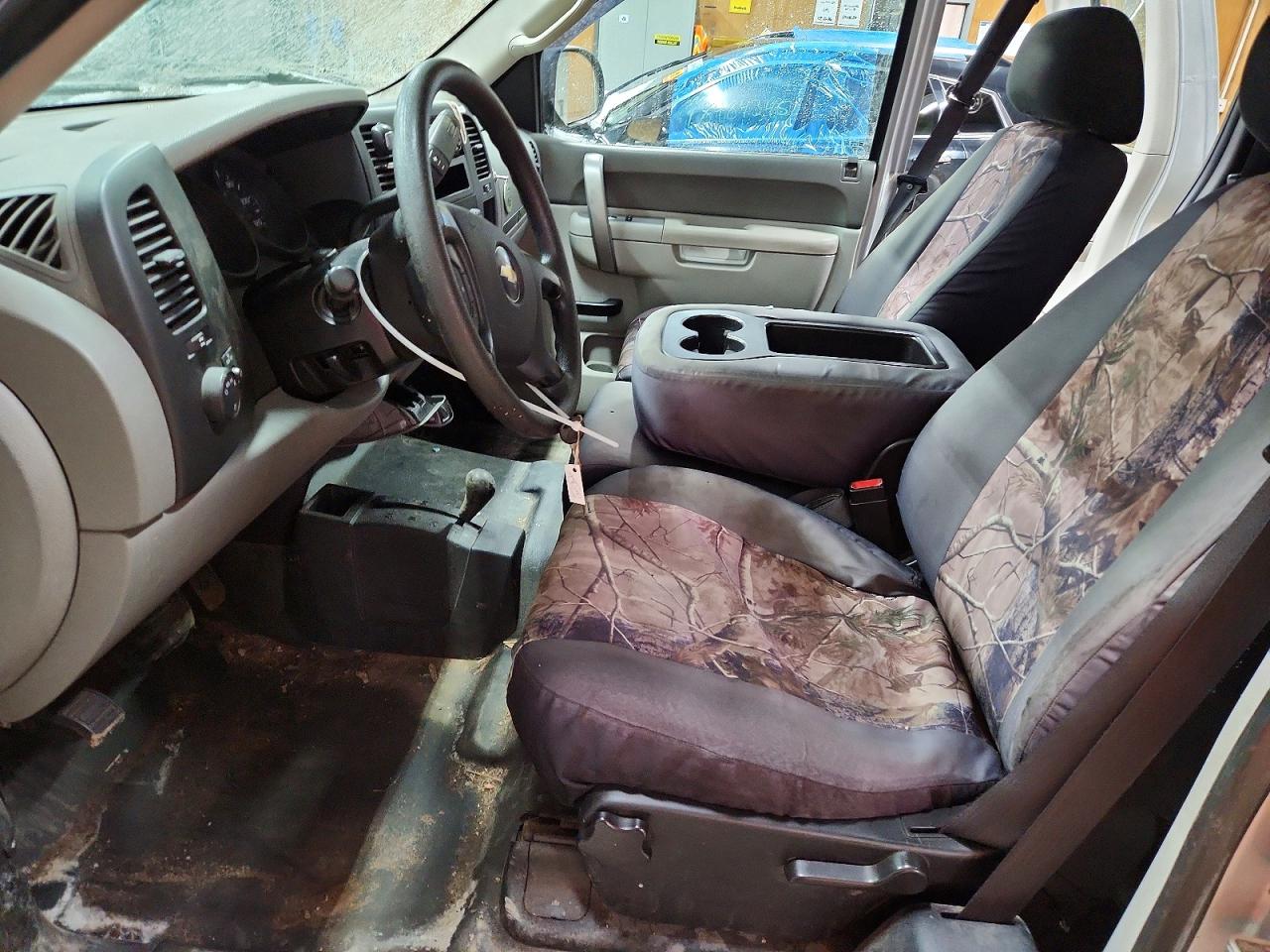 2010 CHEVROLET SILVERADO K1500 photo 13