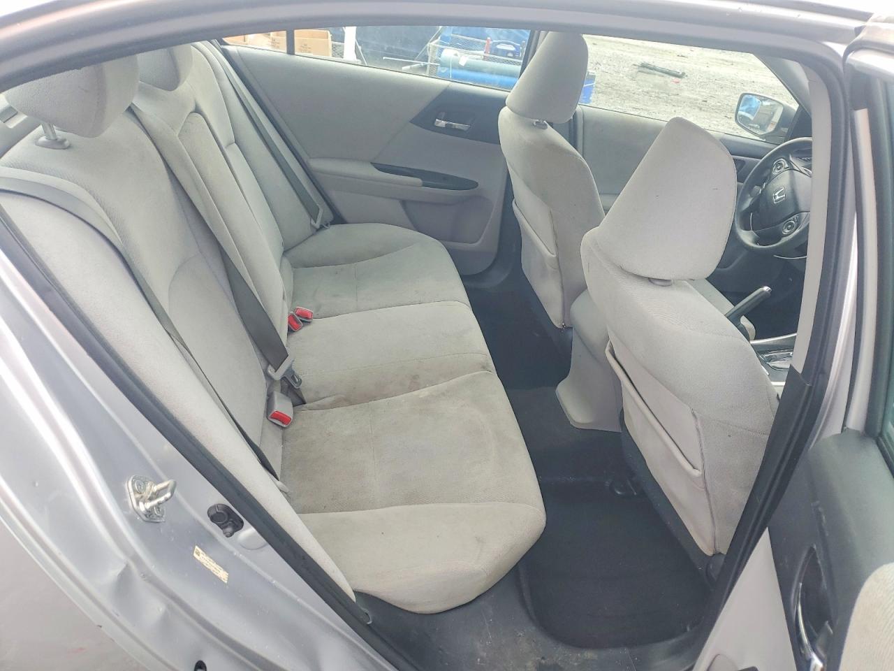 2013 HONDA ACCORD LX photo 19