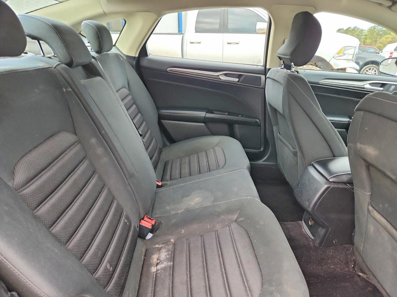 2017 FORD FUSION S photo 10