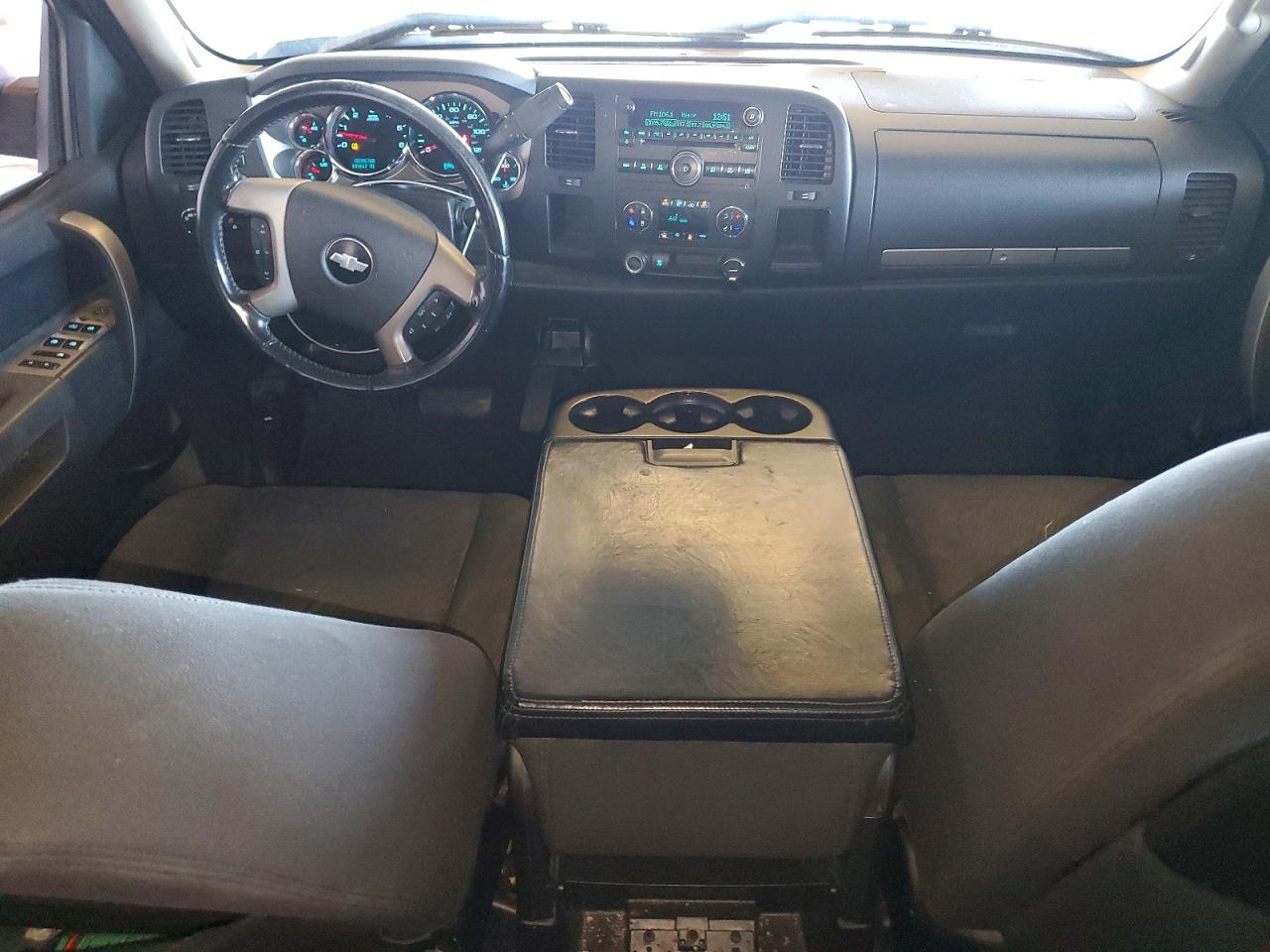 2010 CHEVROLET SILVERADO C1500 LT photo 8