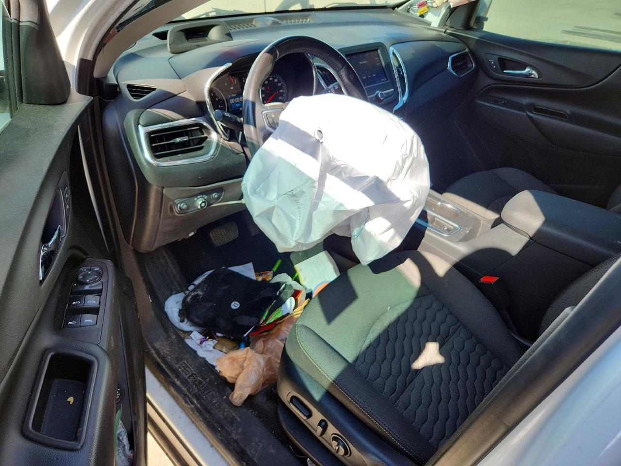 2020 CHEVROLET EQUINOX LT photo 8