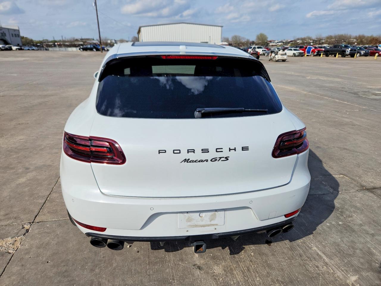 2018 PORSCHE MACAN photo 11