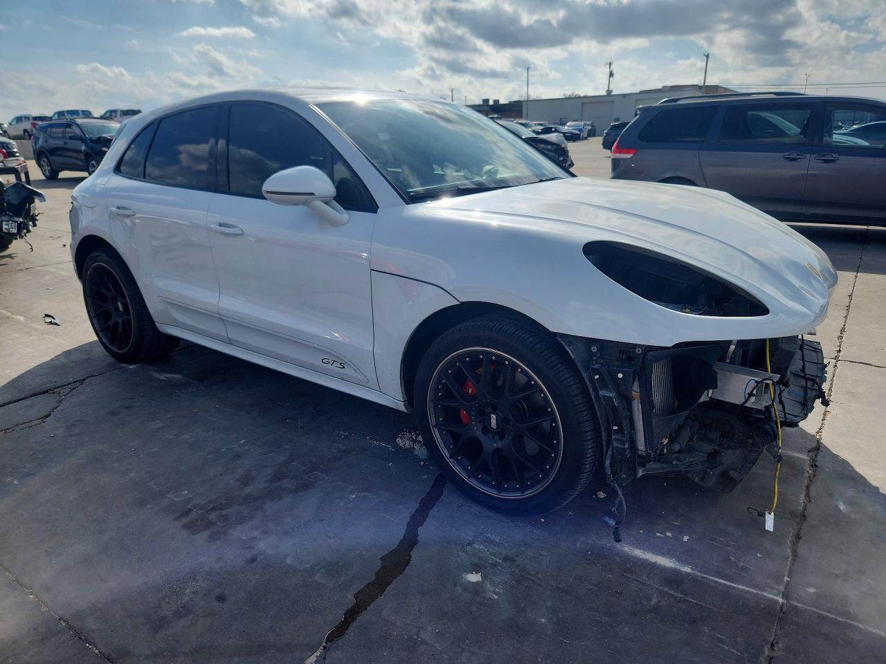 2018 PORSCHE MACAN photo 7