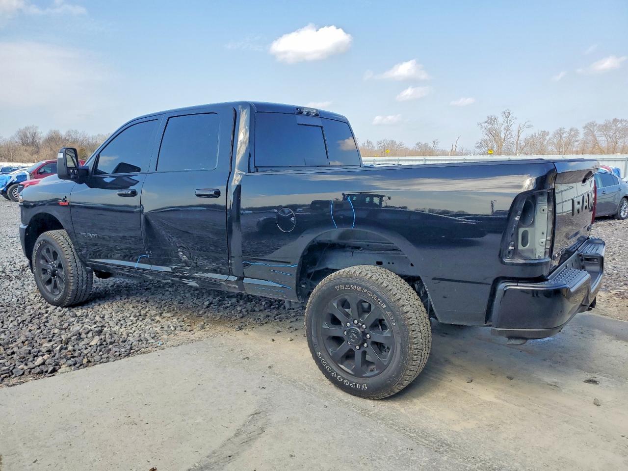 2025 RAM 2500 LARAMIE photo 3