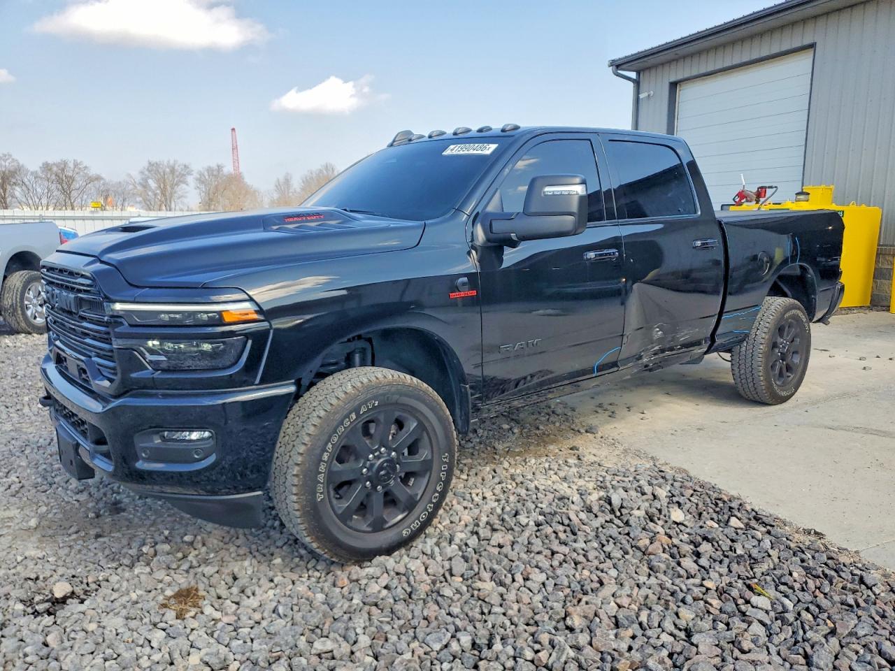2025 RAM 2500 LARAMIE photo 2